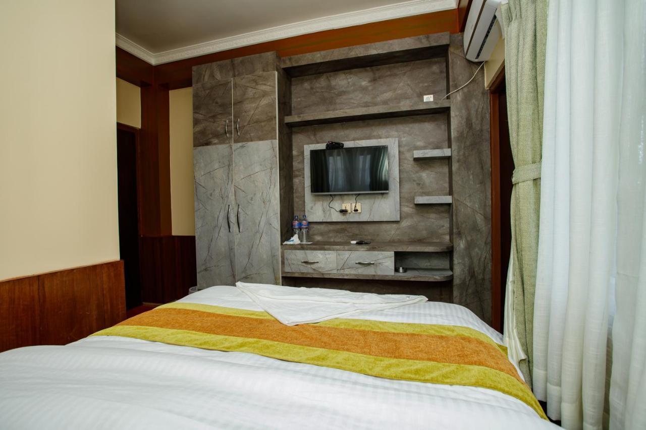 Gauri Shankar Hotel Nagarkot Luaran gambar