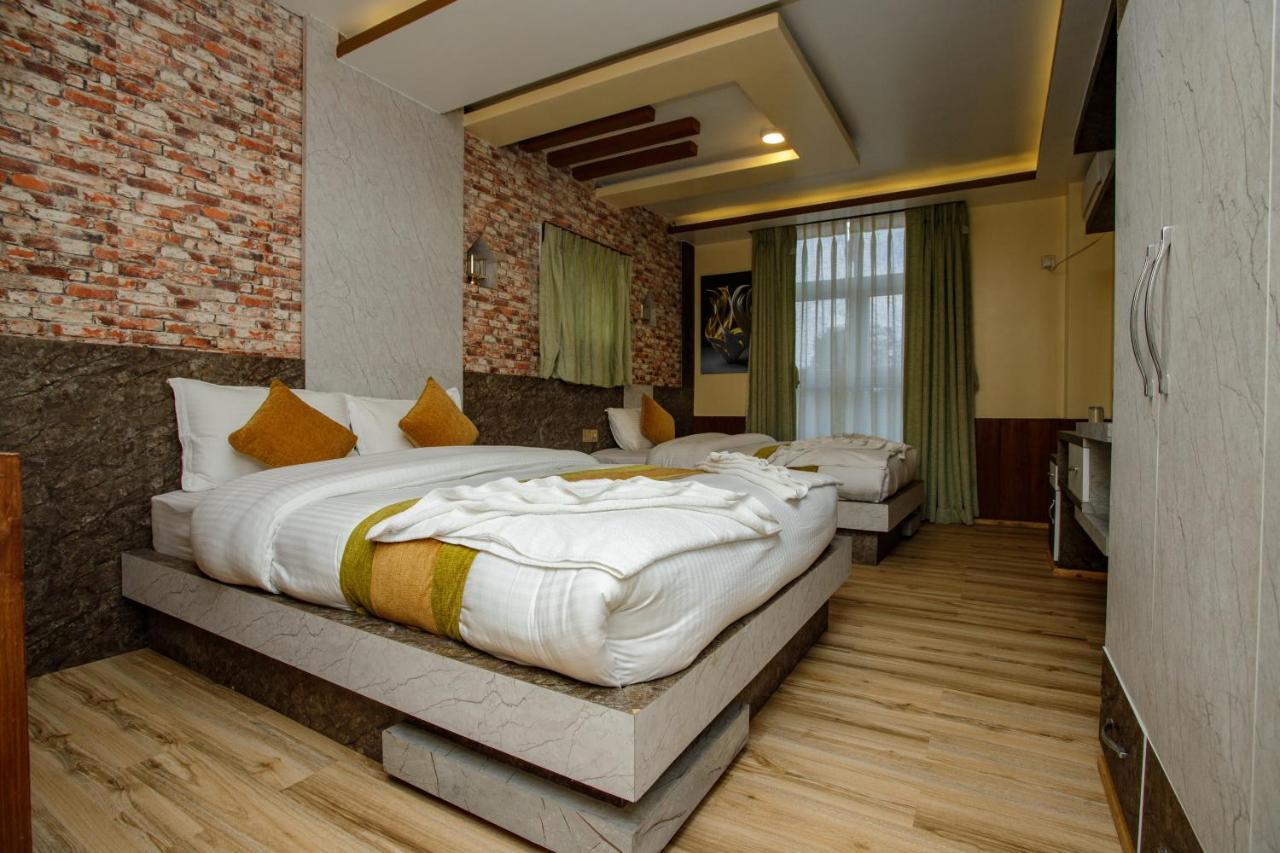 Gauri Shankar Hotel Nagarkot Luaran gambar